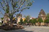 Wat Kamphaeng Laeng was originally a 12th century Khmer Hindu place of worship, later becoming a Buddhist temple.
Phetchaburi probably also marked the southernmost extent of the Khmer Empire.